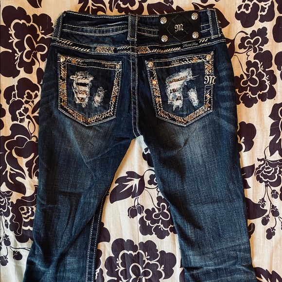 EUC! Miss Me cropped jeans, size 25 - Picture 3 of 7